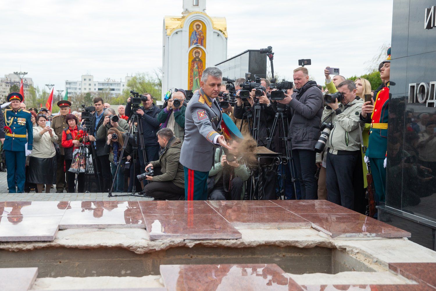 В Тирасполе перезахоронили останки неизвестного солдата